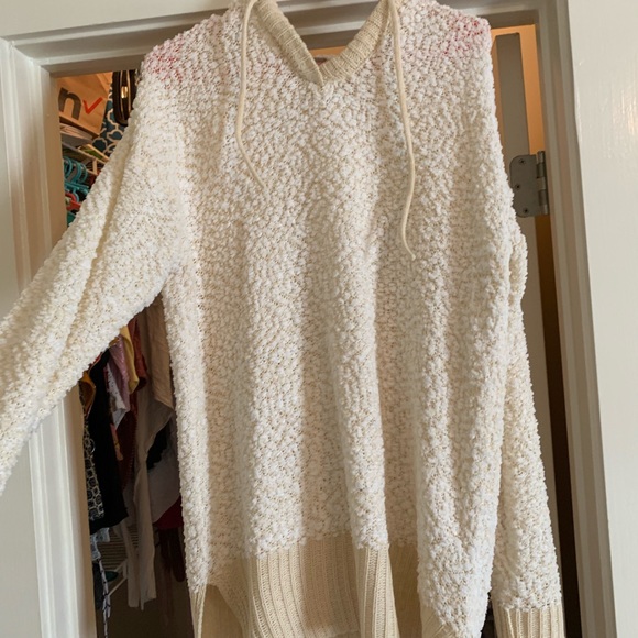 Boho Light Sweater - Picture 1 of 3
